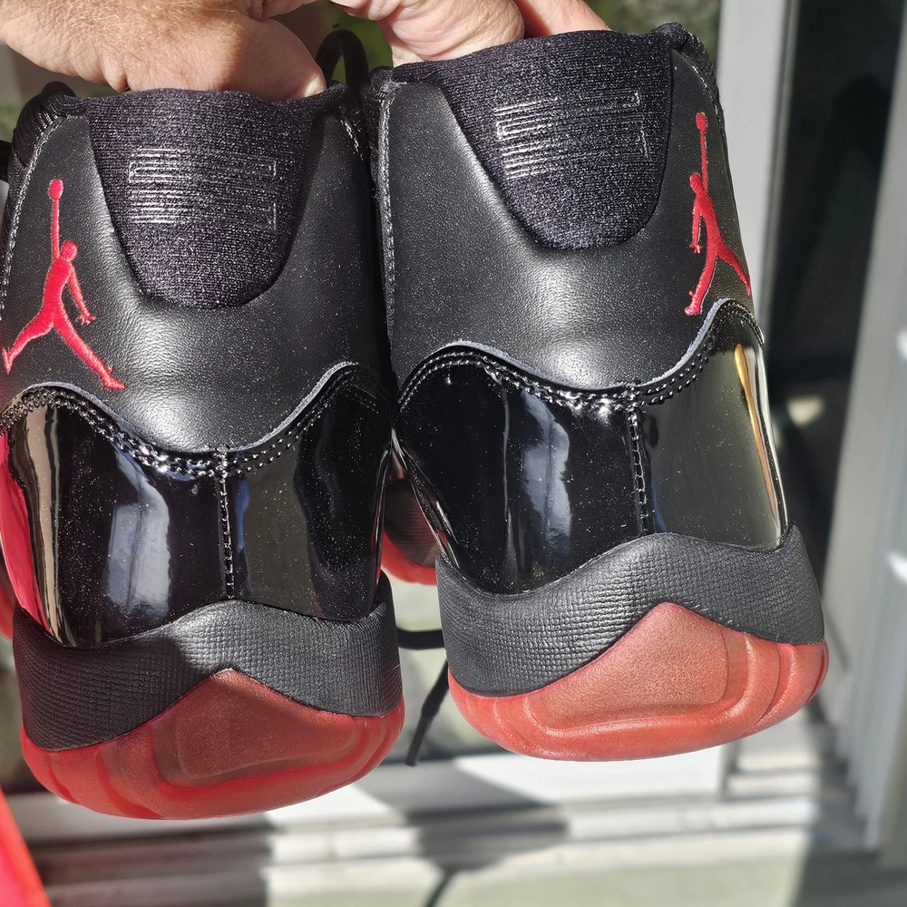 Size 10.5 - Rare 🔥 Air Jordan 11 Bred 'Ultimate Edition'